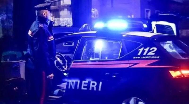 Credono di essere stati truffati e pestano a sangue un conoscente: marito e moglie arrestati a Brescia