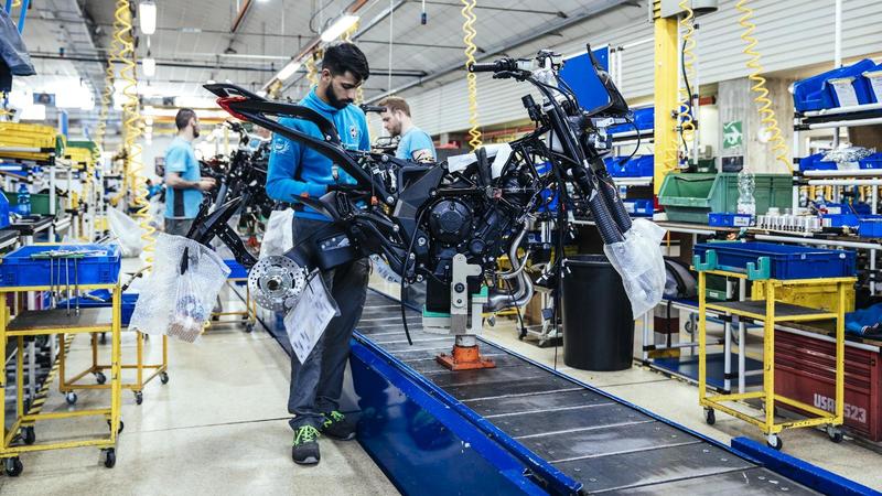 Varese, MV Agusta riparte senza gli austriaci e “fa da sola”: piano industriale da tremila moto nel 2025