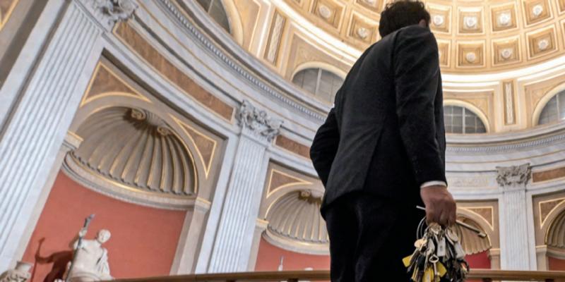 Vaticano, la Via Crucis dell'impiegato