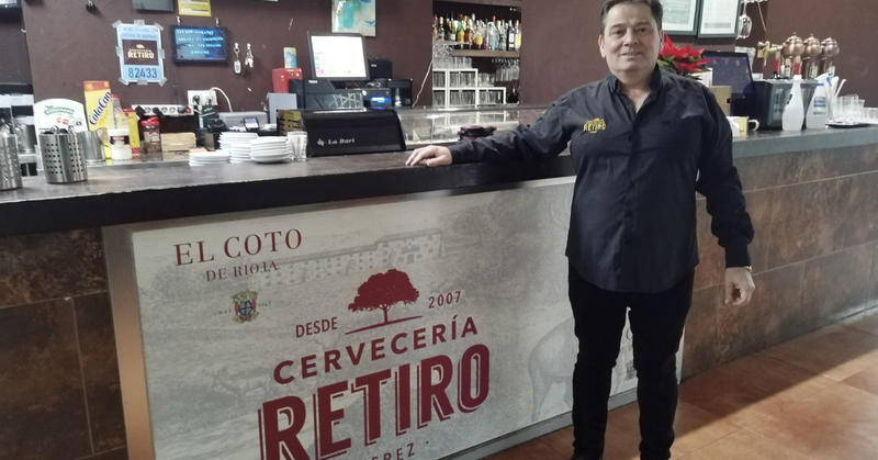 Jerez: un café con Francisco de la Cruz, propietario de la cervecería ‘Retiro’