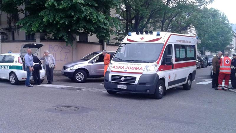 Spagnolo di 61 anni travolto e ucciso a Varese, la donna alla guida dell’auto: “Ero abbagliata dal sole”