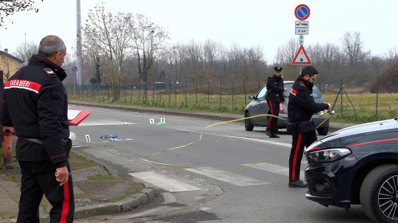 Villasanta, coppia investita davanti al supermercato: morto lui, gravissima lei