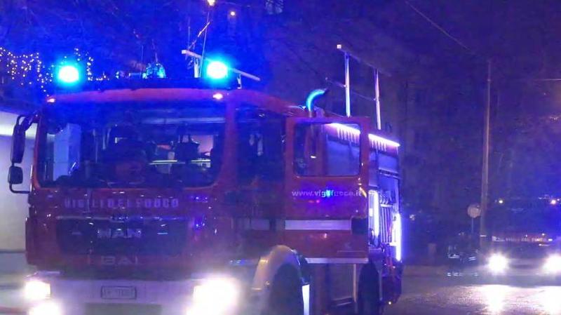 Senago, incendio in un appartamento in via Carlo Levi: intossicata una donna