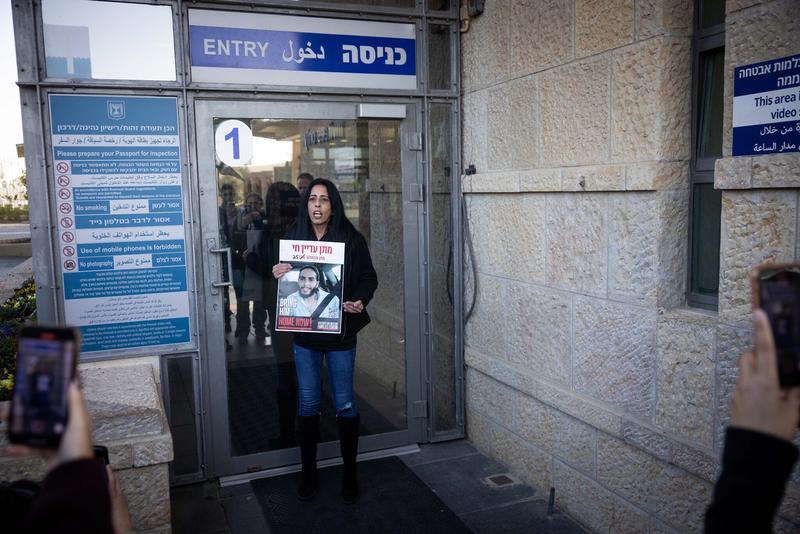 Hostage’s mother allowed back into Knesset, but must avoid ‘breaking the rules’