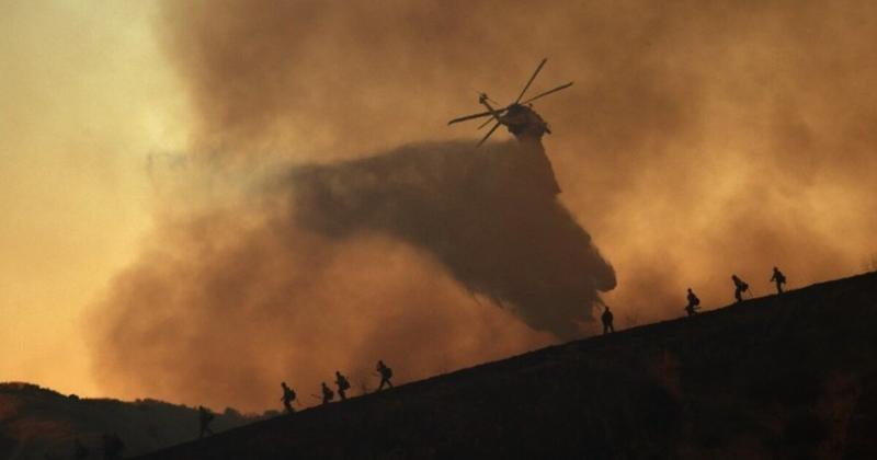 Πυρκαγιές στο Λος Άντζελες: Οι άνεμοι εξασθενούν, οι επικρίσεις εντείνονται