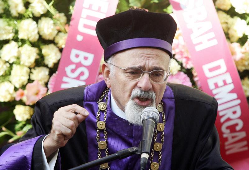 Isak Haleva, Turkey’s chief rabbi and face of its Jewish minority, dies at 84