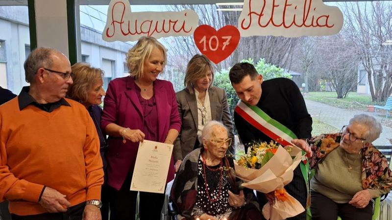 Una nonna da primato, Attilia festeggia 107 anni