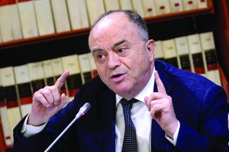 Gratteri ironico: «Ringrazio Nordio, è riuscito a unirci tutti...»