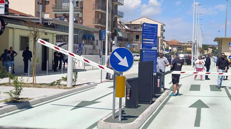 Il parcheggio della stazione fa flop: 