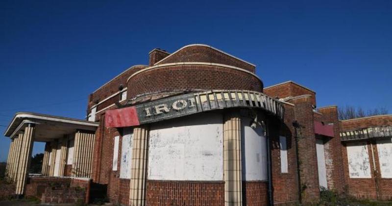 Derelict pub could swap land with Norfolk County Council