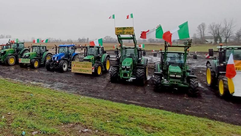 Protesta dei trattori al Pirellone: gli agricoltori segnano il primo punto