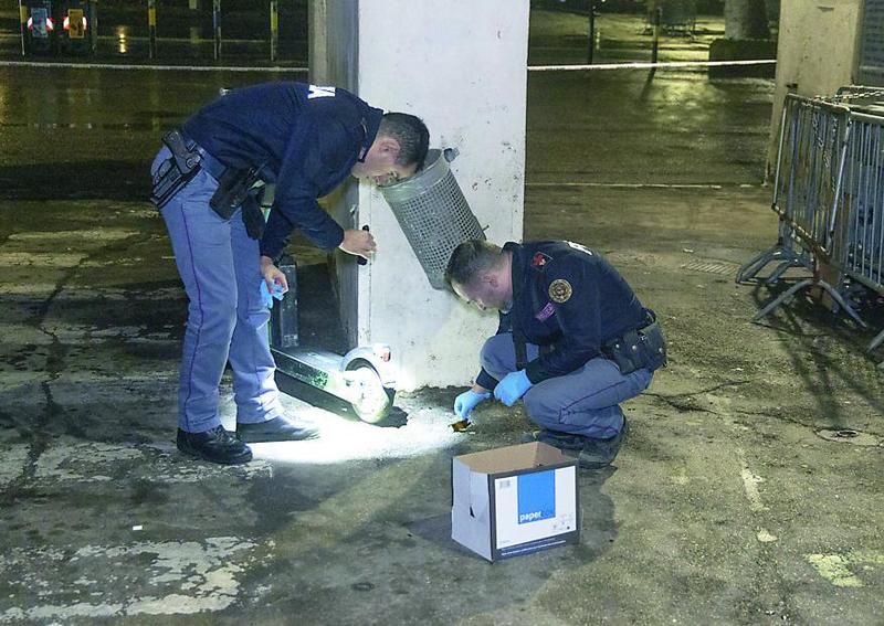 Giovane colpito alla gola al Novi Sad: l’affondo con un coccio di bottiglia