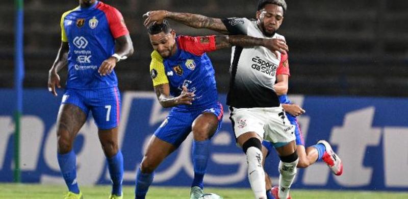 Corinthians foi arrogante e preguiçoso no horrível empate em Caracas