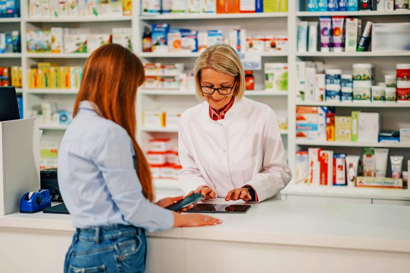 5 experts: should pharmacists be able to provide the pill over the counter without a script?