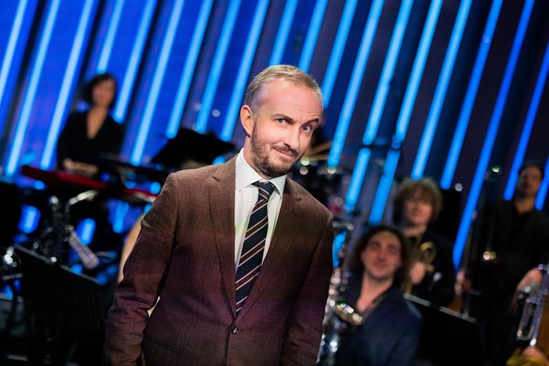 Fake News von Jan Böhmermann: So manipuliert er in der New York Times die Geschichte