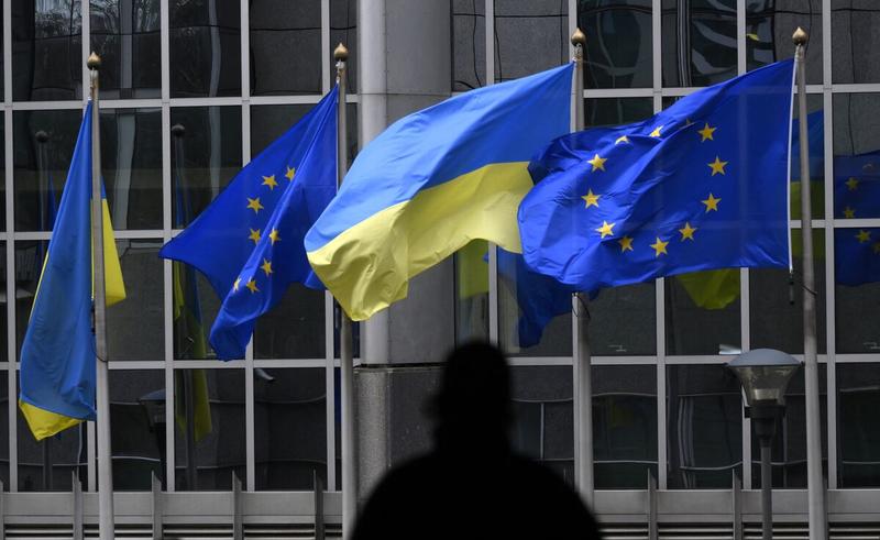 Europe Has the Money to Save Ukraine. It Needs the Will